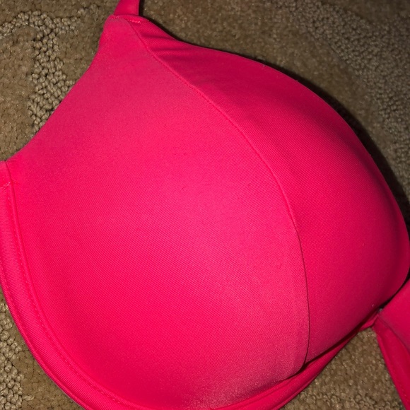 Red victoria’s Secret bikini top - Picture 3 of 6